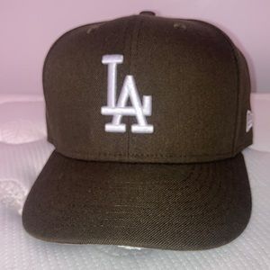 Fitted LA hat Mocha Color-way